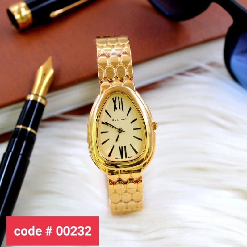 BVLGARI Women With Beautiful Chain Watch/ Different Dial Colours Available