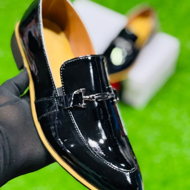 New formal shoes